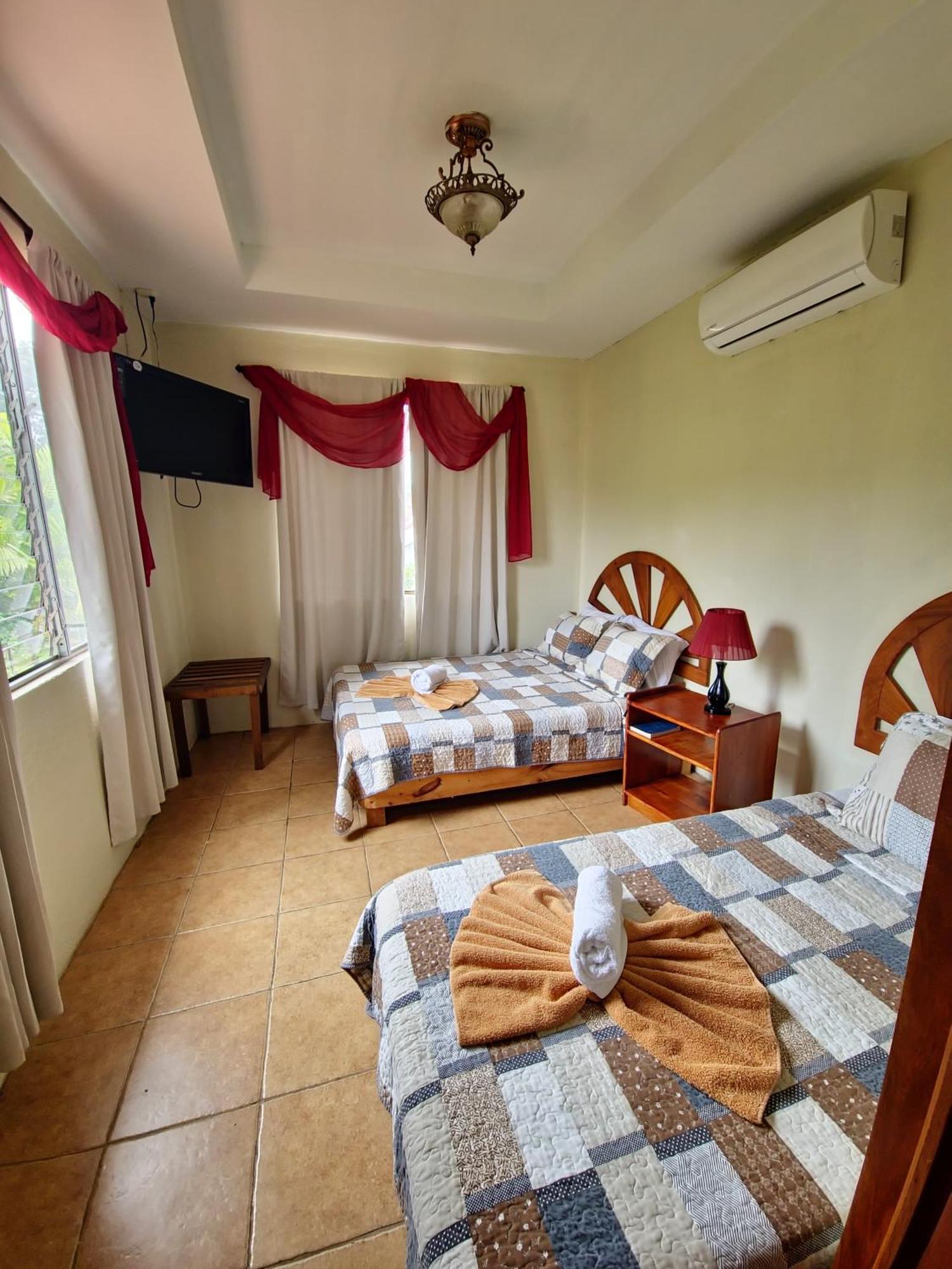 Diuwak Otel Dominical Dış mekan fotoğraf